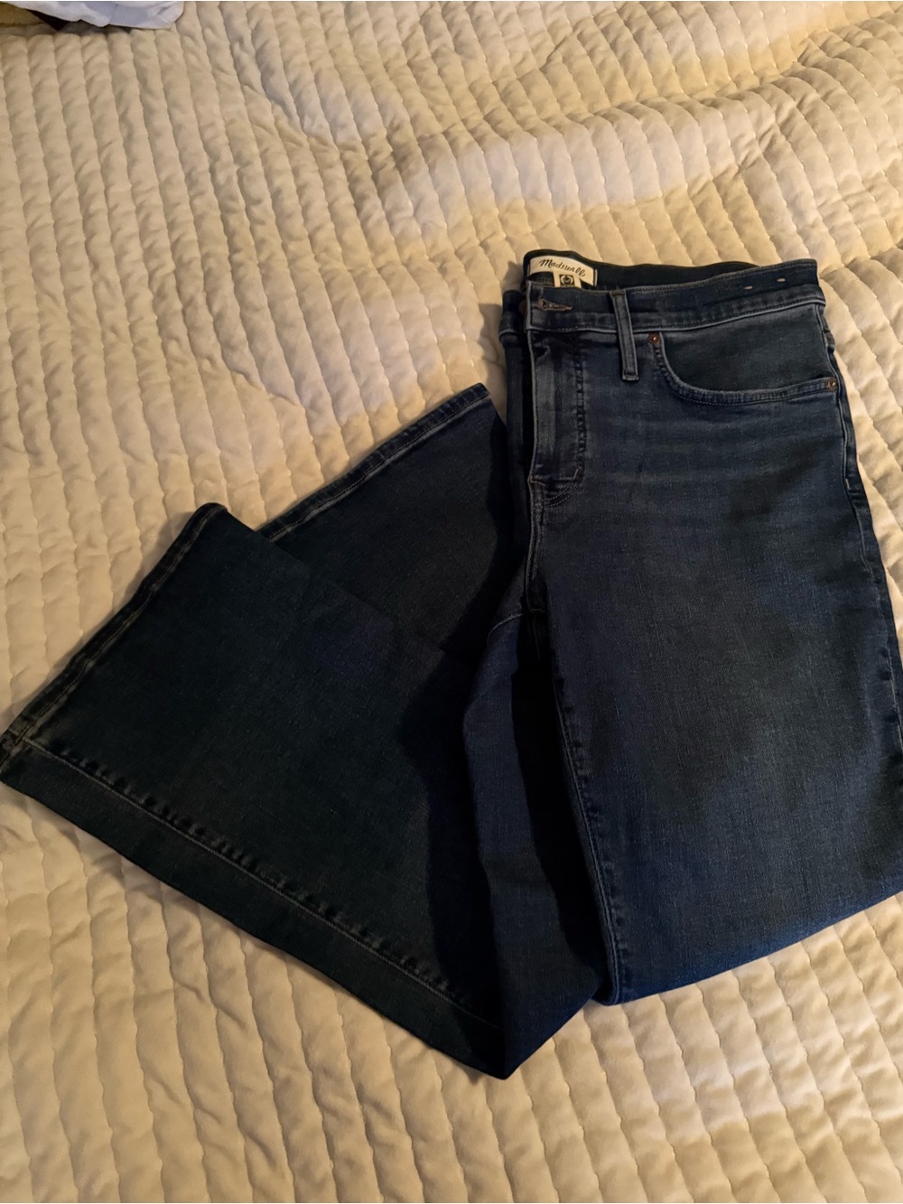 Madewell MidRise Kickout Crop Jean size 31